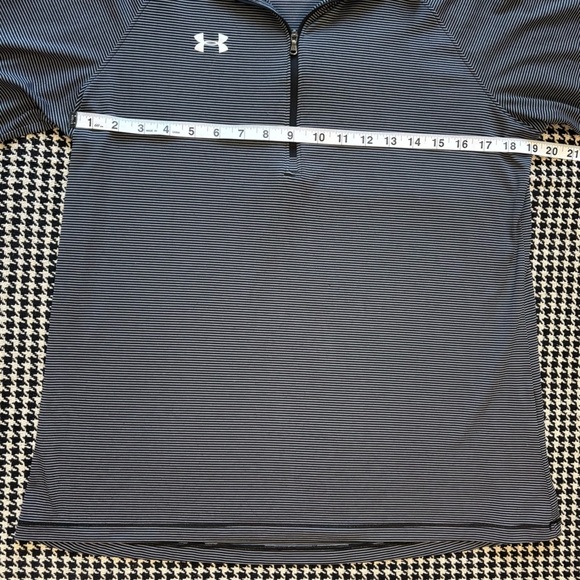 Under Armour | Quarter-Zip Pullover - Picture 10 of 10